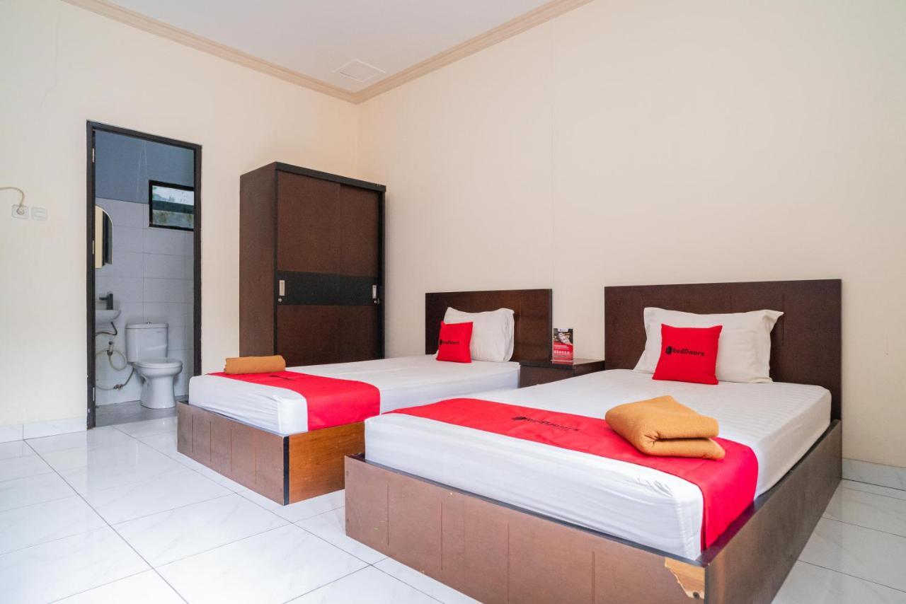 Reddoorz @ Wisma Pangrango Палангкарая Екстериор снимка