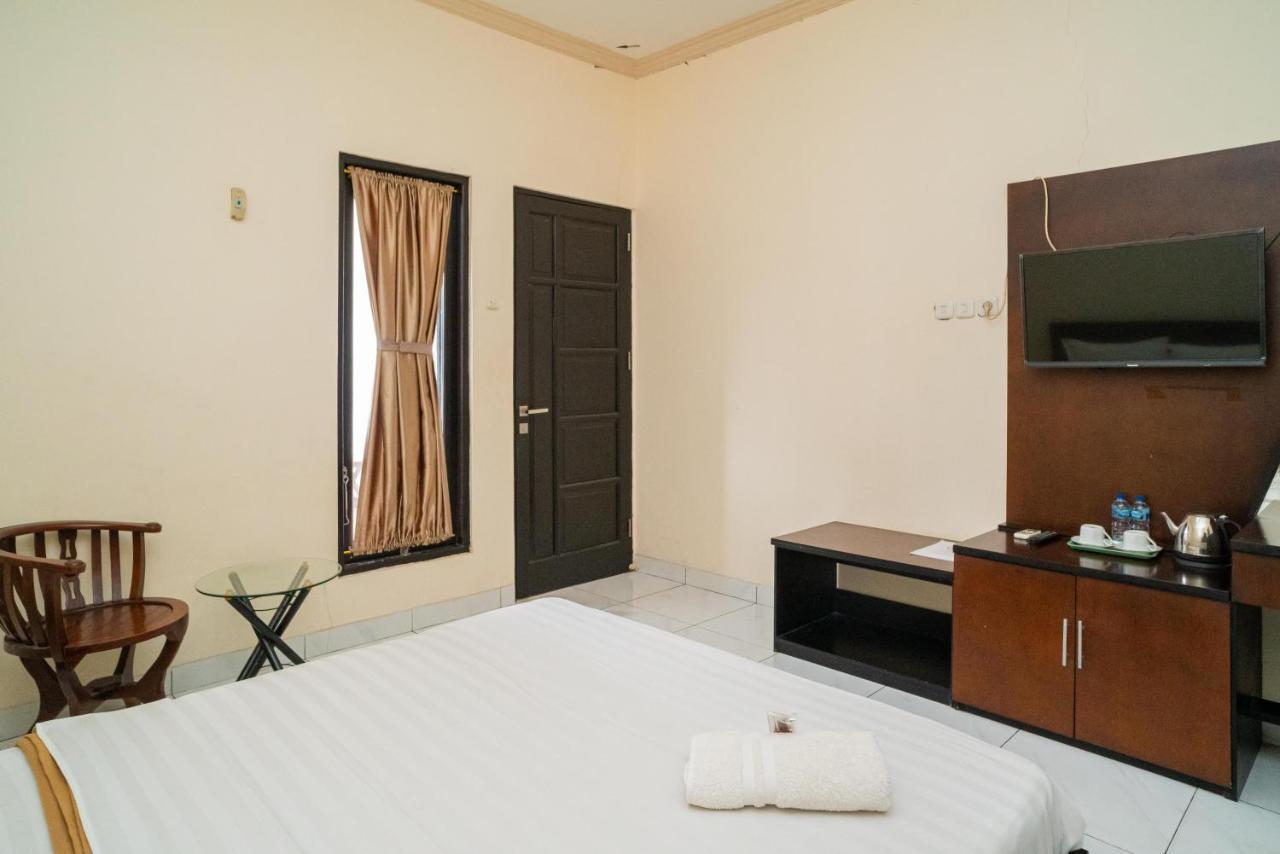 Reddoorz @ Wisma Pangrango Палангкарая Екстериор снимка