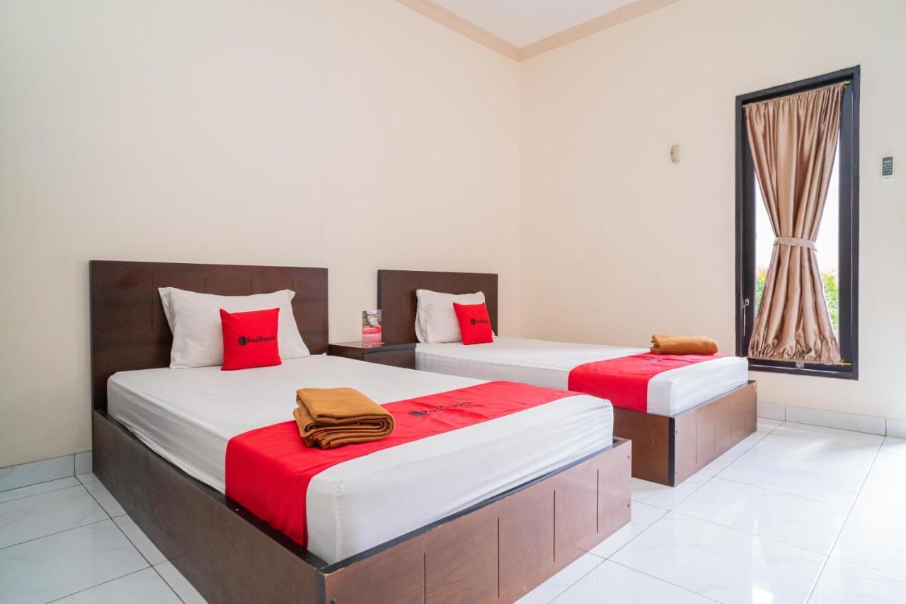 Reddoorz @ Wisma Pangrango Палангкарая Екстериор снимка