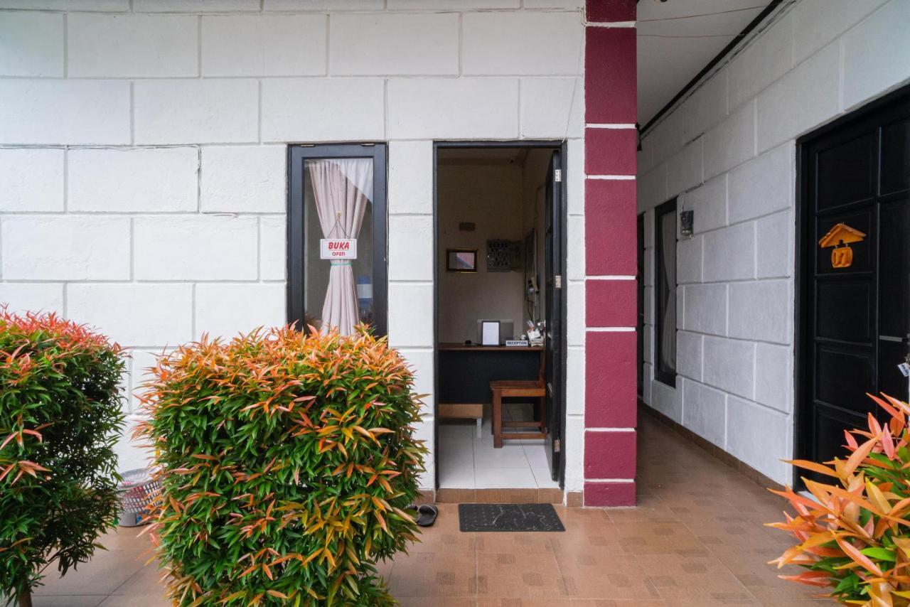 Reddoorz @ Wisma Pangrango Палангкарая Екстериор снимка